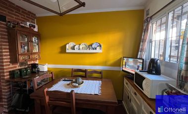 Dúplex en venta de 2 dormitorios c/ cochera en Costa Azul