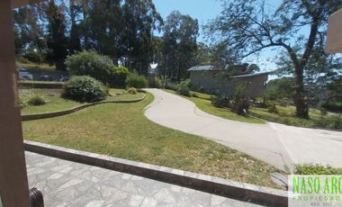 Moderna propiedad en venta en Sierra de los Padres. Gas Natural.