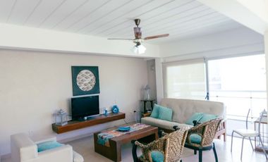 Departamento en venta de 2 dormitorios c/ cochera en Monte Hermoso