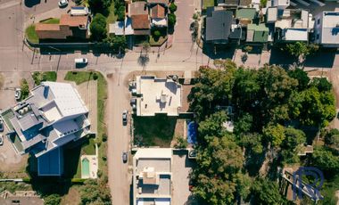 Departamento en venta de 2 dormitorios c/ cochera en Monte Hermoso