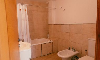 Departamento en venta de 2 dormitorios c/ cochera en Monte Hermoso