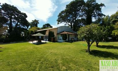 Casa quinta/Salón para eventos en venta La Peregrina. Km. 19 a 500 mts. Ruta 226