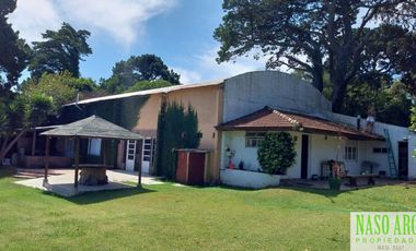 Casa quinta/Salón para eventos en venta La Peregrina. Km. 19 a 500 mts. Ruta 226