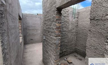 Departamento en venta de 2 dormitorios c/ cochera en Luzuriaga