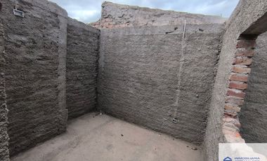 Departamento en venta de 2 dormitorios c/ cochera en Luzuriaga