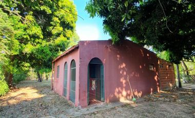 San Cosme - Casa quinta en venta