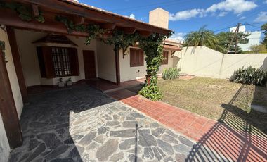 CASA DE 3 DORMITORIOS (A 100M DE AV. ILLIA)