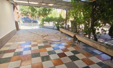 Casa en venta de 2 dormitorios en Cinco Saltos