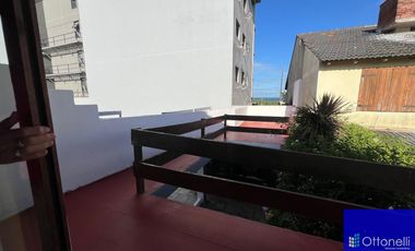 Dúplex en venta de 3 dormitorios c/ cochera en Costa Azul