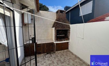 Dúplex en venta de 3 dormitorios c/ cochera en Costa Azul