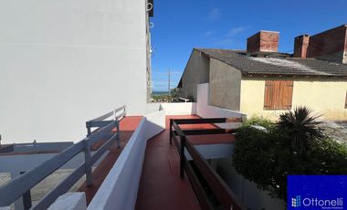 Dúplex en venta de 3 dormitorios c/ cochera en Costa Azul