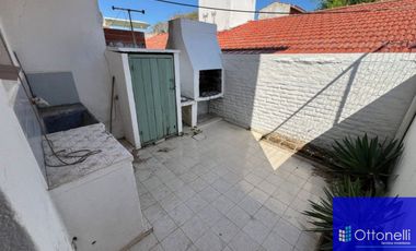Dúplex en venta de 2 dormitorios c/ cochera en Costa Azul