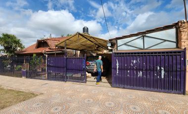 Chalet en venta de 3 dormitorios y un departamento c/ cochera en González Catán