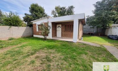 Venta de Casa en Mariano Moreno 260 en Villa Cura Brochero K132CB