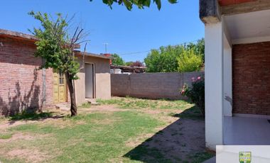 Venta de Casa en Mariano Moreno 260 en Villa Cura Brochero K132CB