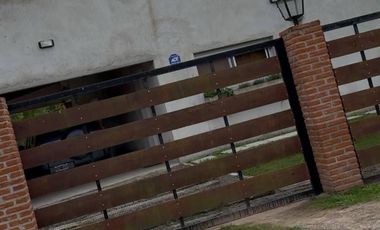 Casa en venta de 2 dormitorios c/ cochera en Magdalena