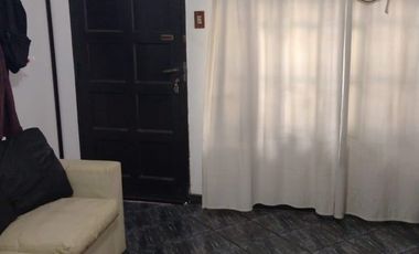 Casa en venta de 2 dormitorios c/ cochera en San Justo