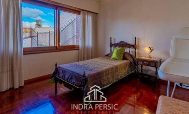 VENTA APTO CRÉDITO Chalet San José Mar del Plata 4 ambientes con garaje y patio