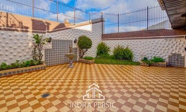 VENTA APTO CRÉDITO Chalet San José Mar del Plata 4 ambientes con garaje y patio
