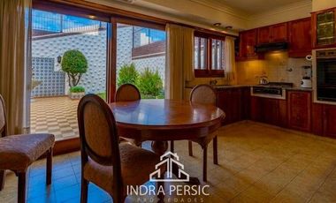 VENTA APTO CRÉDITO Chalet San José Mar del Plata 4 ambientes con garaje y patio