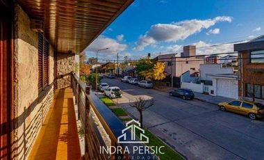 VENTA APTO CRÉDITO Chalet San José Mar del Plata 4 ambientes con garaje y patio