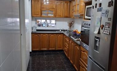 Casa en venta de 4 dormitorios c/ cochera en Ituzaingó Norte