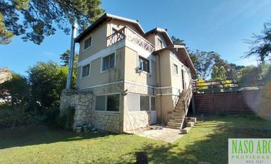 Chalet RETASADO en venta en Sierra de los Padres. Zona Capilla