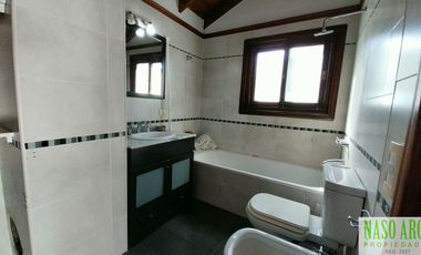 Chalet RETASADO en venta en Sierra de los Padres. Zona Capilla