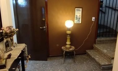 Casa en venta multifamiliar c/ cochera en San Justo