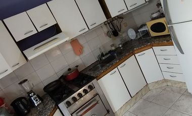 Casa en venta multifamiliar c/ cochera en San Justo