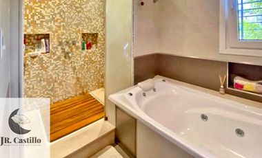 Casa venta 5 Ambientes Merlo