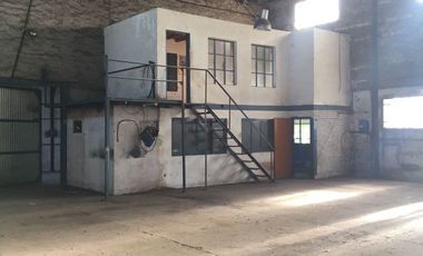 Galpón en alquiler de 4200m2 ubicado en Centro