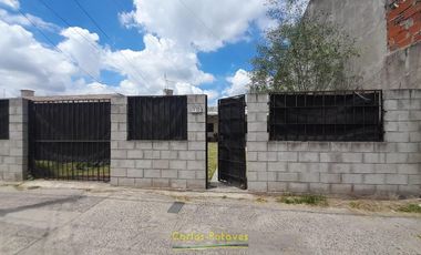 Casa en venta de 2 dormitorios c/ cochera en González Catán