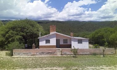 Casa en venta de 2 dormitorios c/ cochera en Colpes