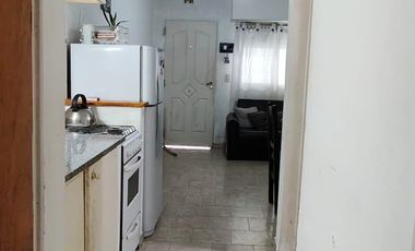 4 E/ 126 y 127-Depto en P.B. 1 dormitorio con patio en Berisso, Zona U.T.N.