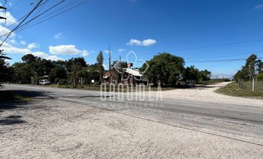 Casa en venta de 3 dormitorios c/ cochera en Campo Quijano
