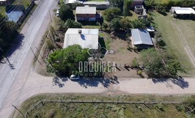 Casa en venta de 3 dormitorios c/ cochera en Campo Quijano