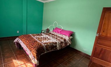 Casa en venta de 3 dormitorios c/ cochera en Campo Quijano