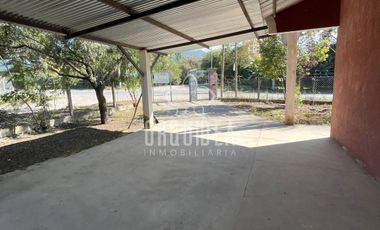 Casa en venta de 3 dormitorios c/ cochera en Campo Quijano