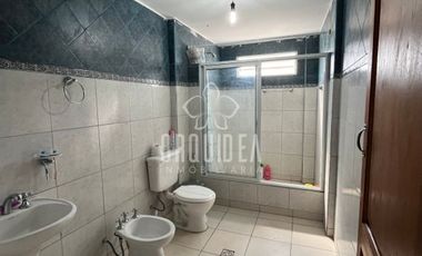Casa en venta de 3 dormitorios c/ cochera en Campo Quijano