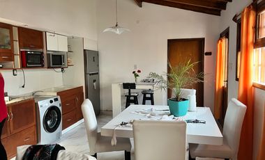 Chalet en venta de 5 dormitorios c/ cochera en General Roca