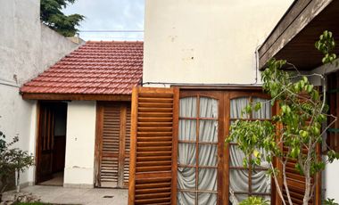 Chalet en venta de 5 dormitorios c/ cochera en General Roca