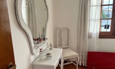 Chalet en venta de 5 dormitorios c/ cochera en General Roca