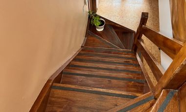 Chalet en venta de 5 dormitorios c/ cochera en General Roca