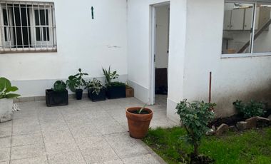 Chalet en venta de 5 dormitorios c/ cochera en General Roca