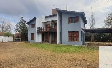 Venta de duplex con pileta en Mina Clavero N043MC