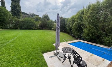 Venta soñado Chalet con piscina en Sierra de Los Padres