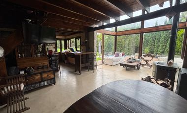 Venta soñado Chalet con piscina en Sierra de Los Padres