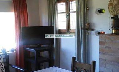 V192.CASA 3 DORMITORIOS. 120mt2. ALARMA. SOBRE CALLE ADOQUINADA.