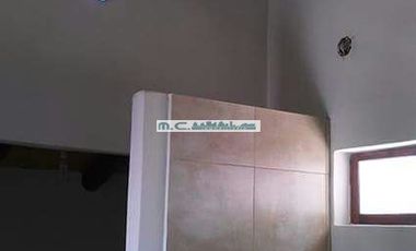 V192.CASA 3 DORMITORIOS. 120mt2. ALARMA. SOBRE CALLE ADOQUINADA.